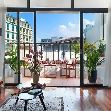 Luxe Paradise Suites Hotel 22 Nam Ngu Street